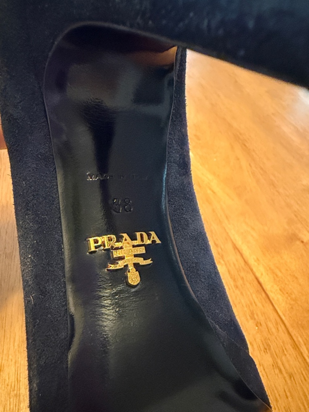 Prada Black Suede Pointed Pumps with Stitched Trim - Picture 4 of 7